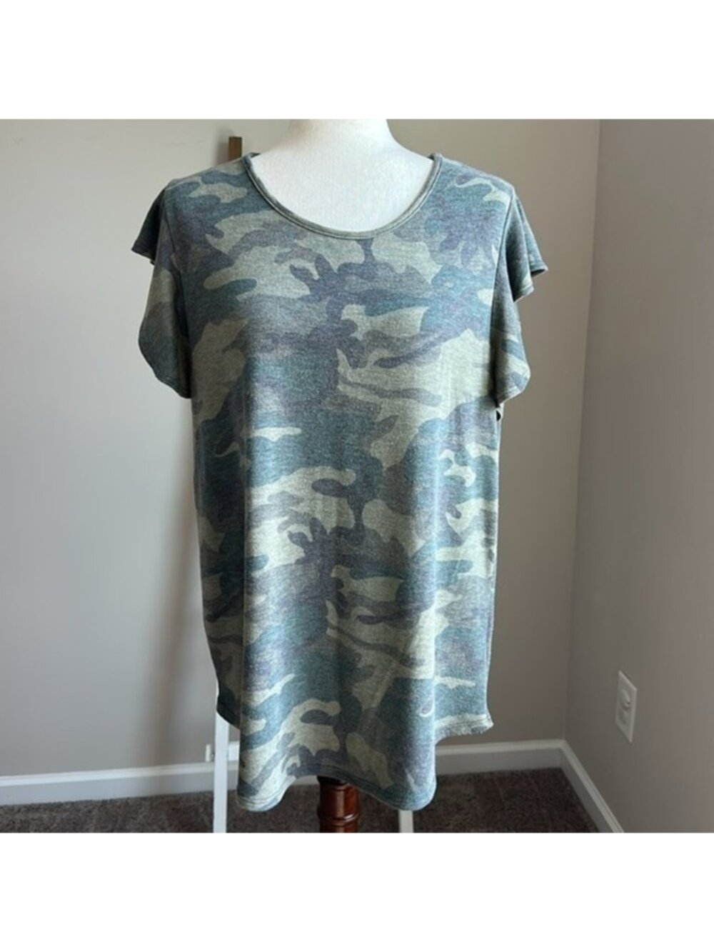 Bombom Green and Brown Camouflage Top with Flutter Cap Sleeves Size XL in GUC